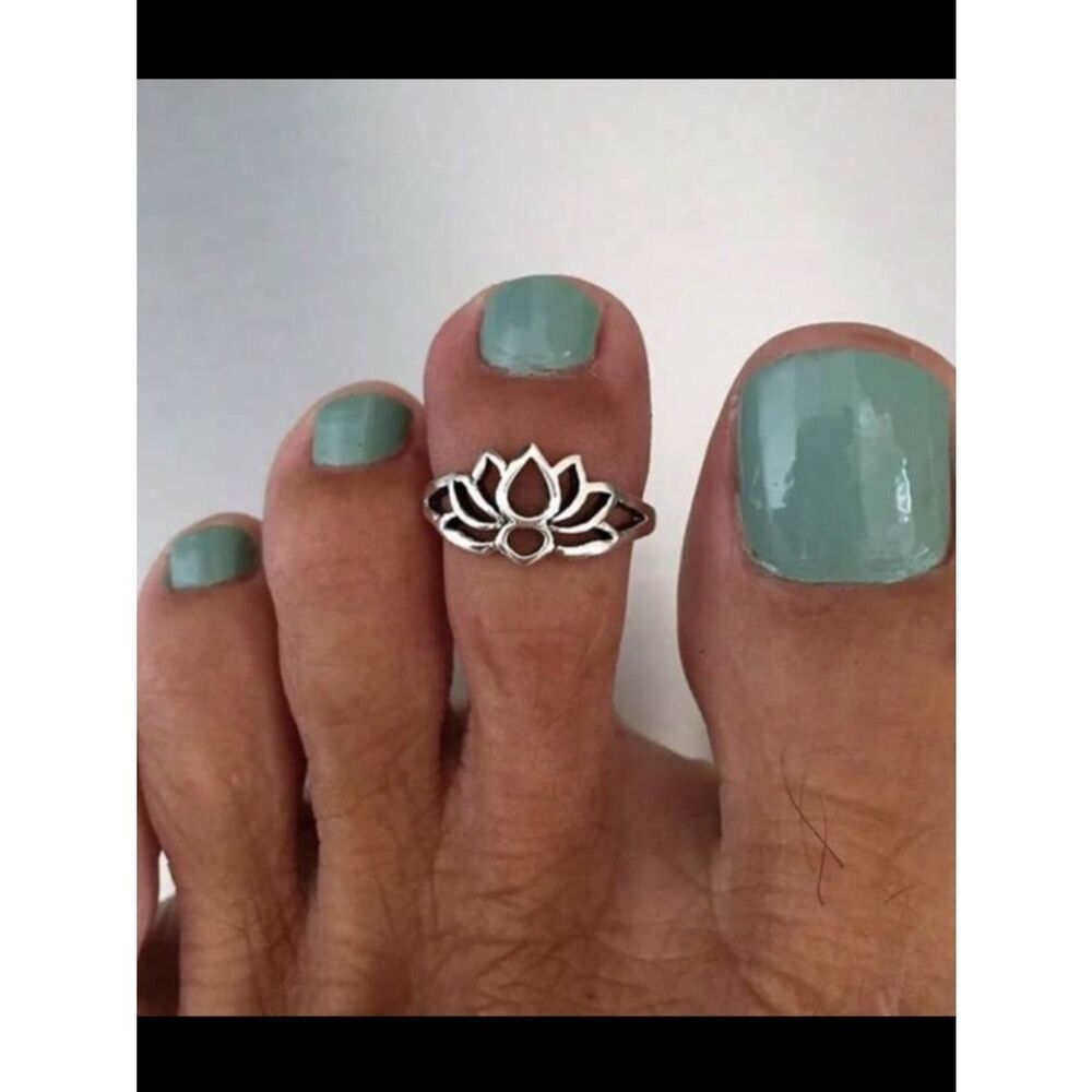 Silver Lotus Toe Ring with Mint Green Accent R 546